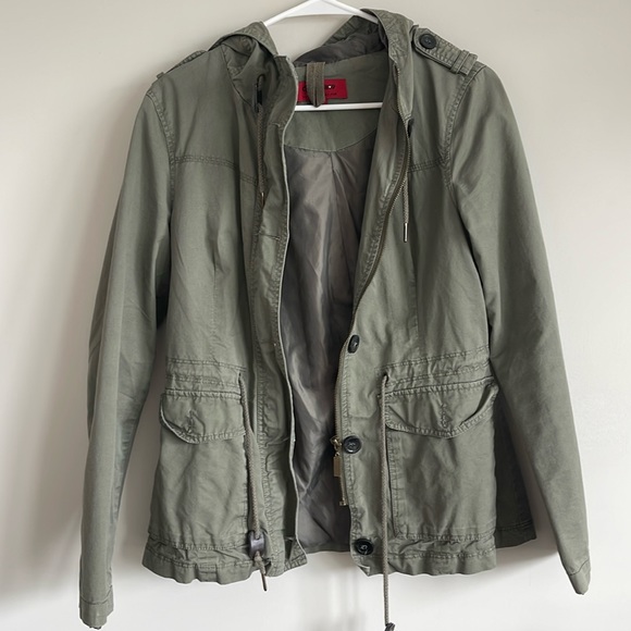 Lightweight sage green parka - Picture 1 of 4